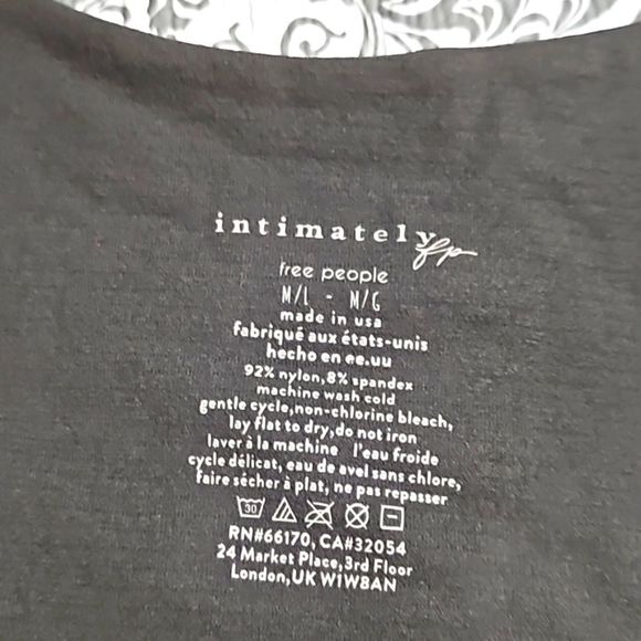 Free People Intimately Clean Lines Muscle Cami Tank Top NWOT M/L Spruce Green - Picture 4 of 5